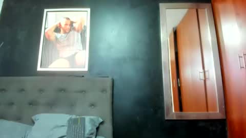 Snapshot of jasonmartiinez chatting on December 26, 7:16 pm online show from December 26, 7:16 pm