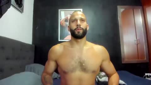 Snapshot of jasonmartiinez chatting on September 25, 7:28 pm online show from September 25, 7:28 pm