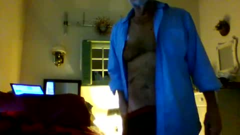 Snapshot of jasonreloaded694u chatting on June 1, 11:01 am Jason online show from June 1, 11:01 am