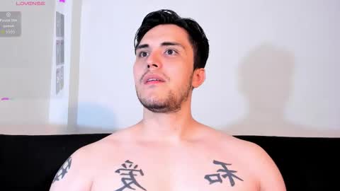 Snapshot of jasonxd98 chatting on December 4, 2:21 am Jason online show from December 4, 2:21 am