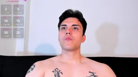 Snapshot of jasonxd98 chatting on December 5, 2:03 pm Jason online show from December 5, 2:03 pm