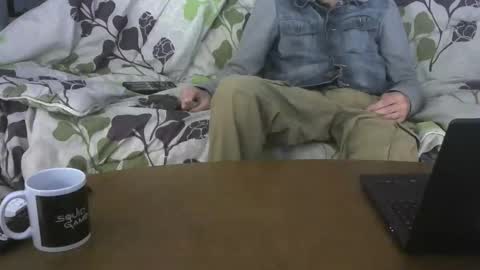 Snapshot of jasper_0_e23cm chatting on October 27, 4:55 pm jasper 0 e23cm online show from October 27, 4:55 pm