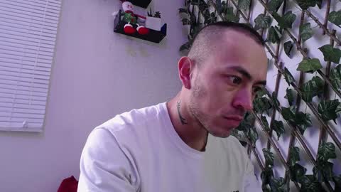 JKing  online show from December 17, 3:39 pm