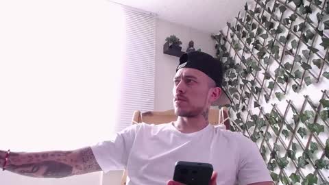 JKing  online show from March 11, 6:52 pm