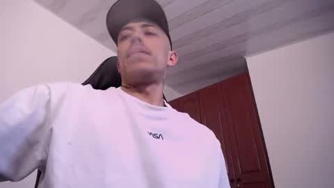 JKing  online show from April 14, 4:13 pm