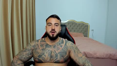  Javi  online show from October 31, 9:05 pm