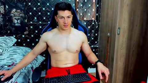 Javier online show from February 19, 6:15 pm