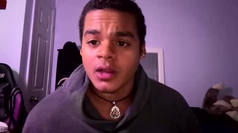 Snapshot of javiricorich chatting on October 13, 4:29 pm javiSdick online show from October 13, 4:29 pm