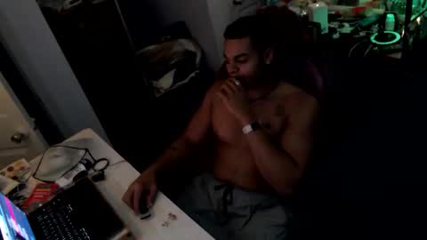 Snapshot of javiricorich chatting on November 12, 11:58 pm javiSdick online show from November 12, 11:58 pm