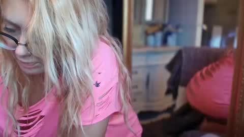 JAV online show from September 25, 11:52 pm