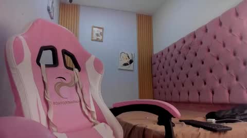 jax_maliq online show from November 12, 2:45 am