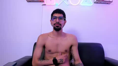 Snapshot of jax_nova chatting on August 6, 1:57 pm jax_nova online show from August 6, 1:57 pm