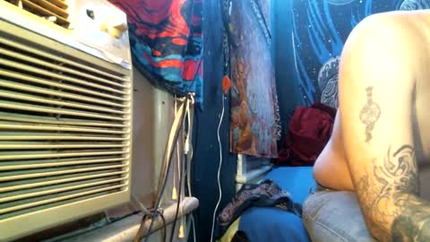 Snapshot of jax_skyfallin chatting on March 11, 4:43 am jaxxx666 online show from March 11, 4:43 am