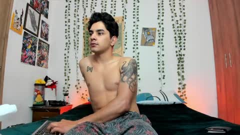 Jax and Jinx online show from April 2, 2:42 am