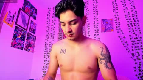 Jax and Jinx online show from April 10, 1:33 am