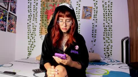 Jax and Jinx online show from April 11, 12:26 am