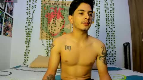 Jax and Jinx online show from April 13, 12:38 am