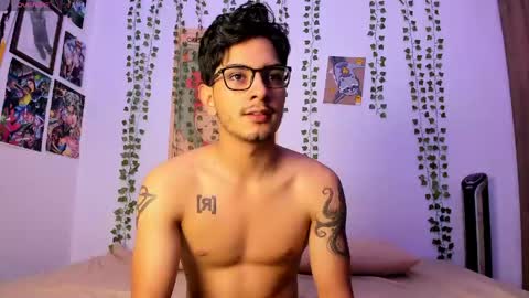 Jax and Jinx online show from April 15, 2:40 am