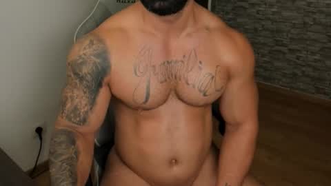 JaxonHunk online show from September 25, 8:45 pm