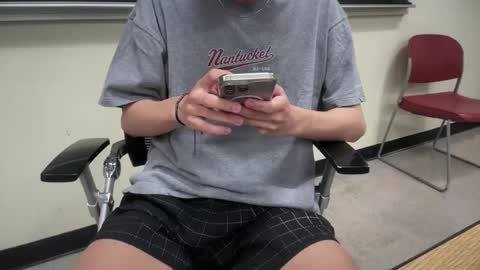 Snapshot of jaxsongray77 chatting on April 30, 12:39 am jaxsongray77 online show from April 30, 12:39 am