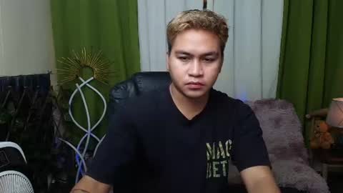 Snapshot of jay_hotcummer chatting on June 13, 9:07 am JL online show from June 13, 9:07 am