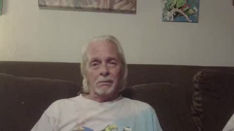 jay-jay1475 online show from May 15, 3:24 am