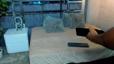 jay jhonson online show from February 19, 4:19 am