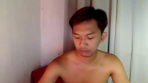 jay_xxx24 online show from April 15, 11:06 am