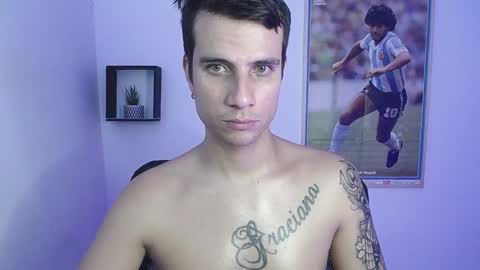 Snapshot of jayalvarrez_ chatting on December 1, 7:58 pm Jay Alvarrez online show from December 1, 7:58 pm