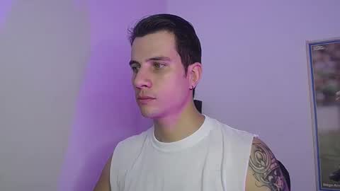 Snapshot of jayalvarrez_ chatting on January 9, 5:54 pm Jay Alvarrez online show from January 9, 5:54 pm