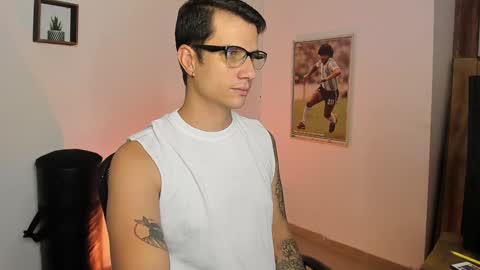 Snapshot of jayalvarrez_ chatting on January 23, 7:07 pm Jay Alvarrez online show from January 23, 7:07 pm