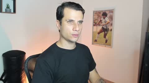 Snapshot of jayalvarrez_ chatting on February 1, 4:11 pm Jay Alvarrez online show from February 1, 4:11 pm