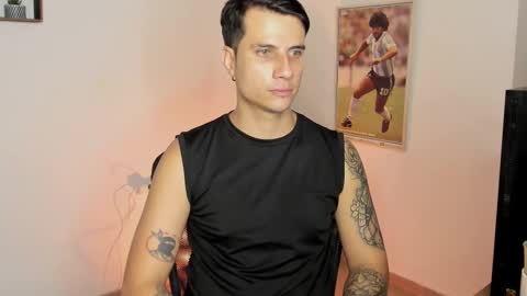 Snapshot of jayalvarrez_ chatting on March 4, 10:05 pm Jay Alvarrez online show from March 4, 10:05 pm