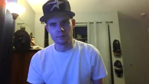 Snapshot of jaybrik92 chatting on May 24, 4:17 am Jlio Delgauto online show from May 24, 4:17 am
