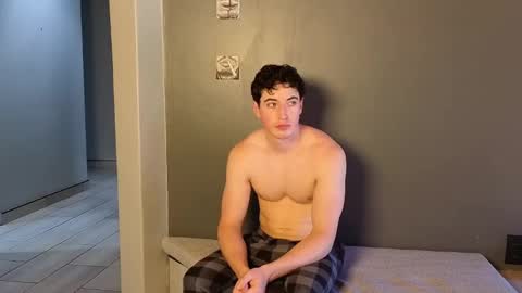 Snapshot of jaycex_69 chatting on December 12, 8:14 am THE HOUSE online show from December 12, 8:14 am