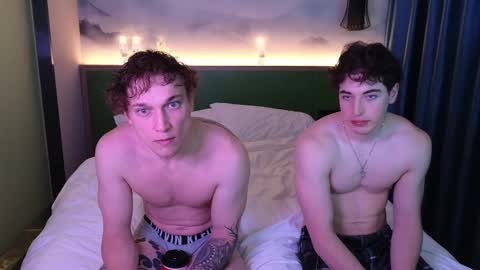 Snapshot of jaycex_69 chatting on February 8, 1:54 am THE HOUSE online show from February 8, 1:54 am