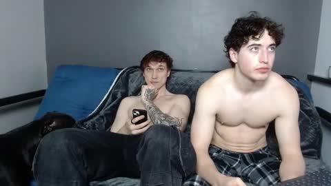 Snapshot of jaycex_69 chatting on February 21, 7:23 am THE HOUSE online show from February 21, 7:23 am