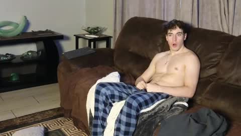 Snapshot of jaycex_69 chatting on March 3, 7:32 am THE HOUSE online show from March 3, 7:32 am