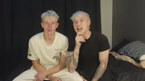 Snapshot of jaycex_69 chatting on November 8, 7:23 pm THE HOUSE online show from November 8, 7:23 pm