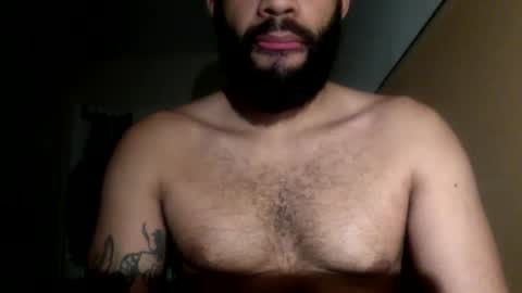 Snapshot of jayclit007 chatting on February 6, 12:33 am infogushy online show from February 6, 12:33 am