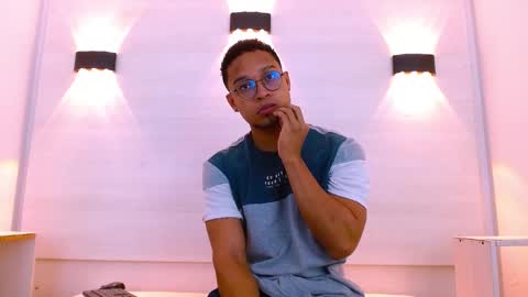 Jayden Morris online show from November 9, 11:19 am