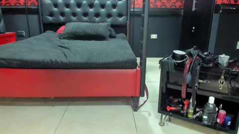 jaylen_bdsm online show from January 17, 12:10 pm