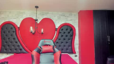 jaylen_bdsm online show from June 6, 11:48 am