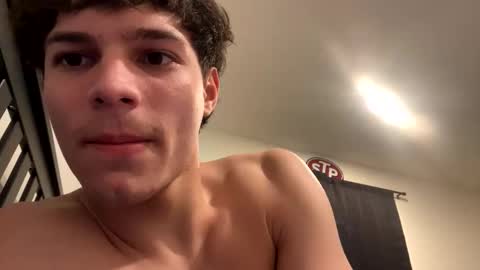 Snapshot of jayquickest chatting on February 25, 3:16 am Jaythequickest online show from February 25, 3:16 am