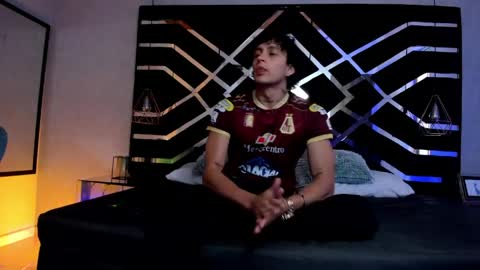 Snapshot of jaytaylorr chatting on June 6, 11:26 am Jay Taylor online show from June 6, 11:26 am
