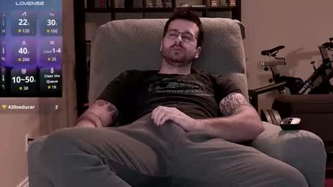 Snapshot of jayxcee_official chatting on November 15, 2:31 am jayxcee OFFICIAL online show from November 15, 2:31 am