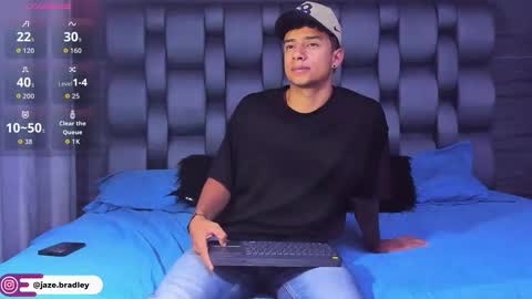 Snapshot of jaze_bradley chatting on November 6, 11:33 am jaze_bradley online show from November 6, 11:33 am