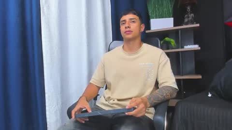 Snapshot of jaze_bradley chatting on December 16, 11:26 am jaze_bradley online show from December 16, 11:26 am