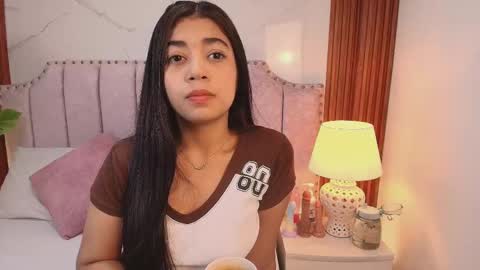 Snapshot of jazmin_606 chatting on November 7, 8:31 pm Jazmin online show from November 7, 8:31 pm