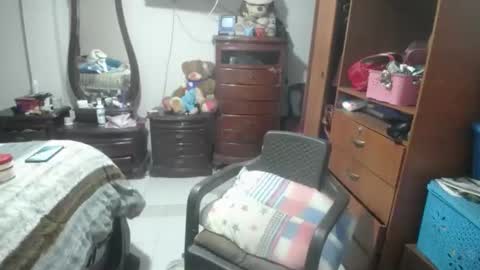 jazmim online show from March 23, 1:26 pm